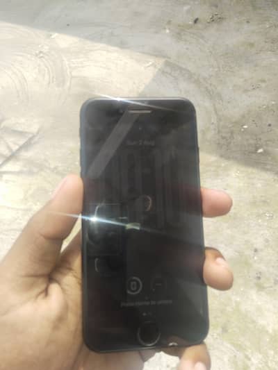 Apple iPhone SE