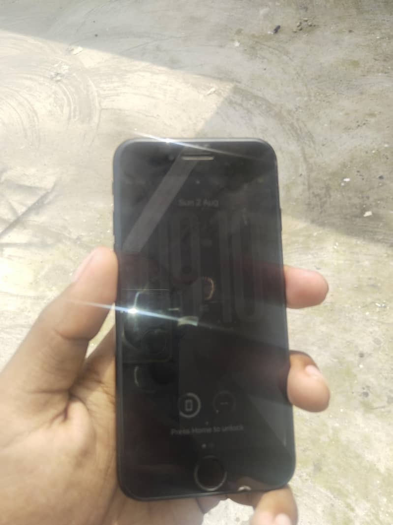 Apple iPhone SE 0