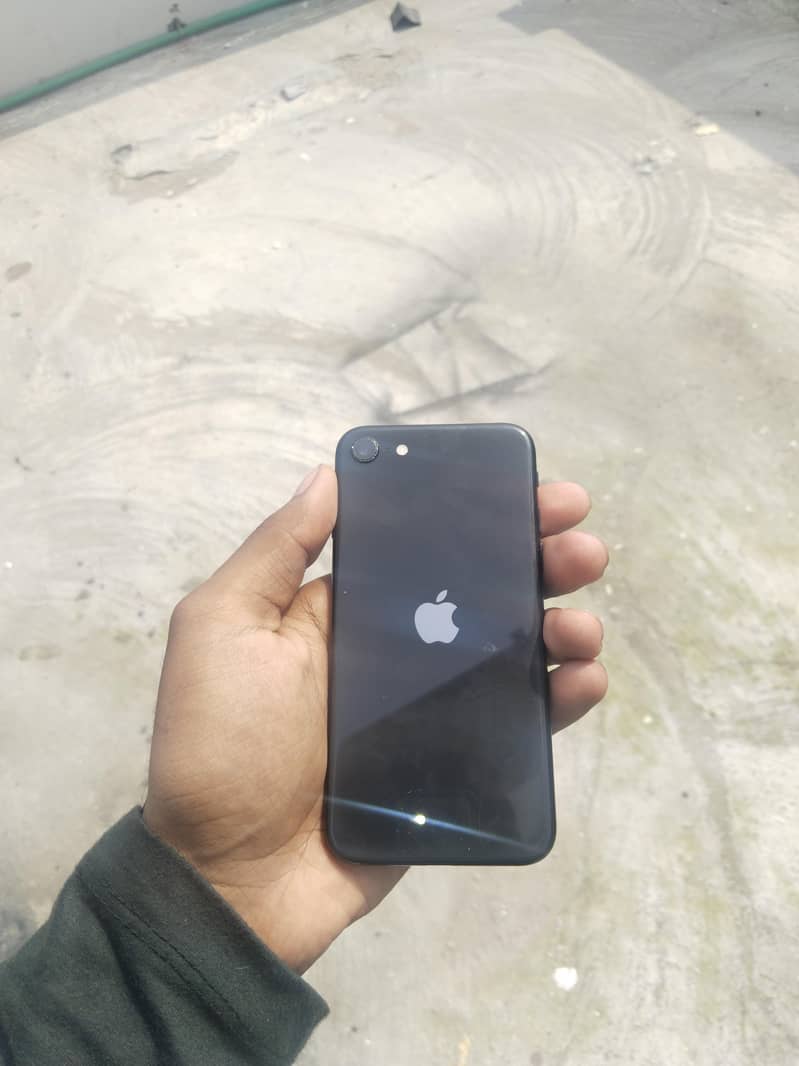 Apple iPhone SE 3