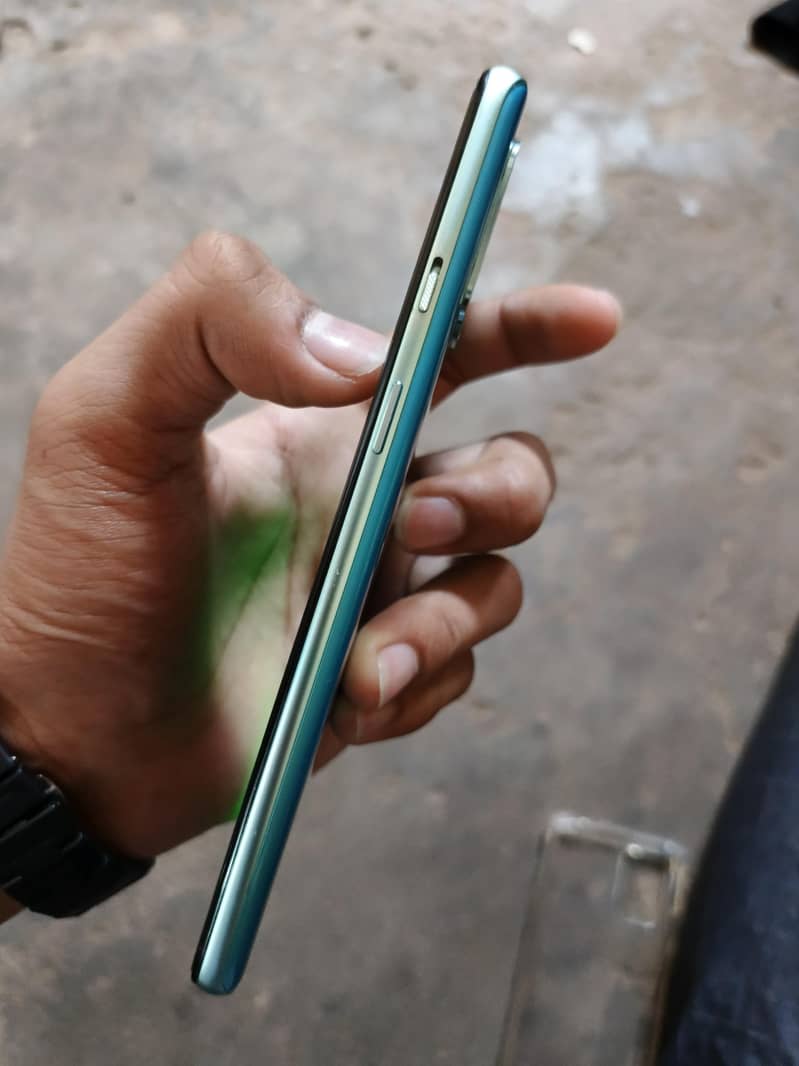 One Plus 8T 4
