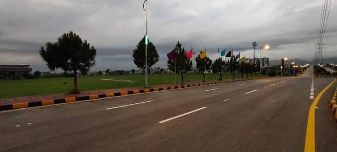 Commercial Corner plot in Faisal Hills Block C 40x50 for sale