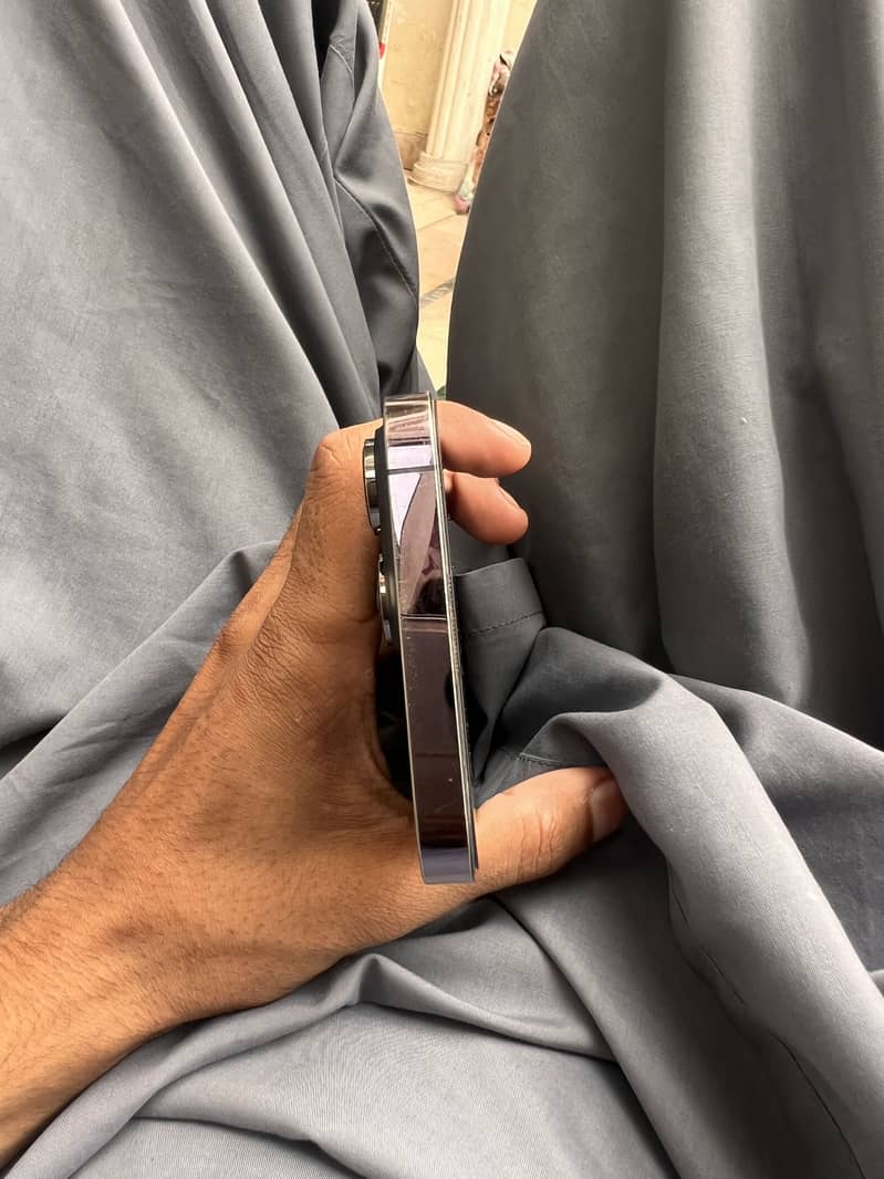 14 pro max 5