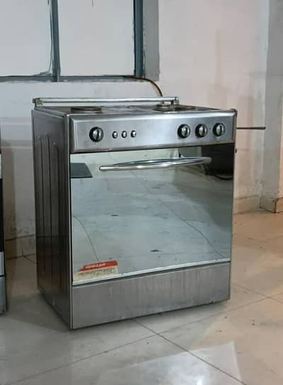 3 stove ( WELCOME COMPANY) cooking range