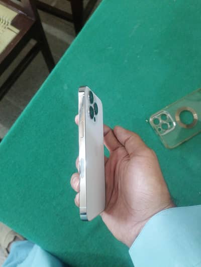 Apple iPhone 13 Pro