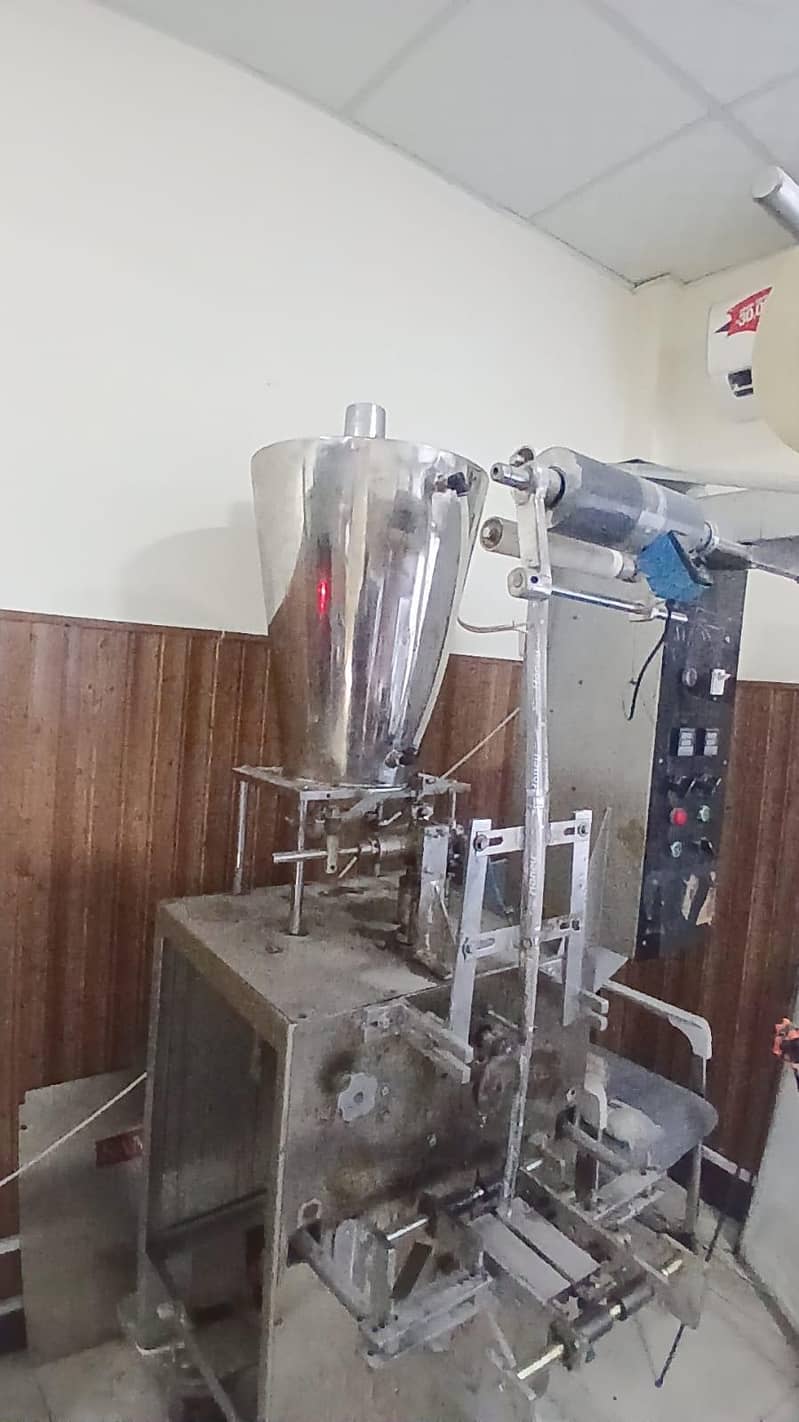 Automatic Liquid Packing Machine (VFFS) 0