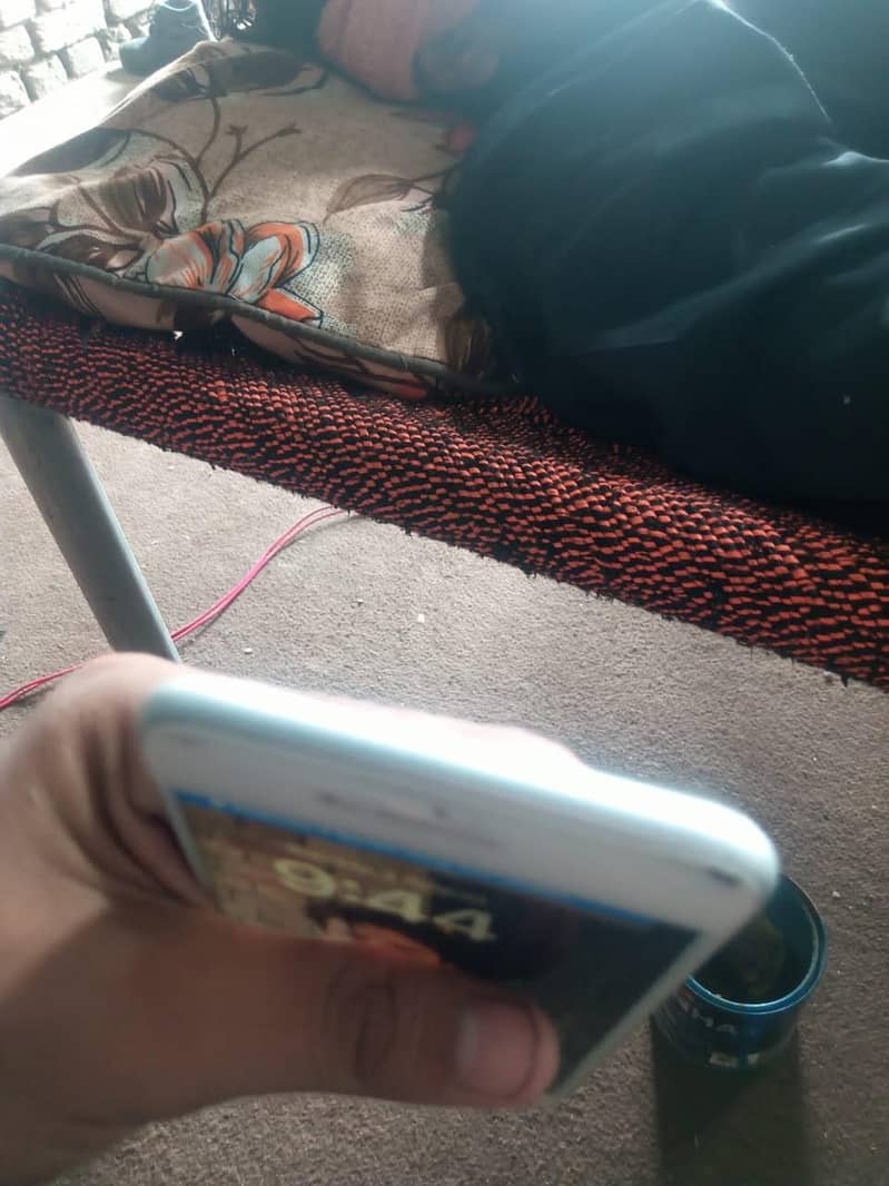 Apple iPhone 8 Plus 1