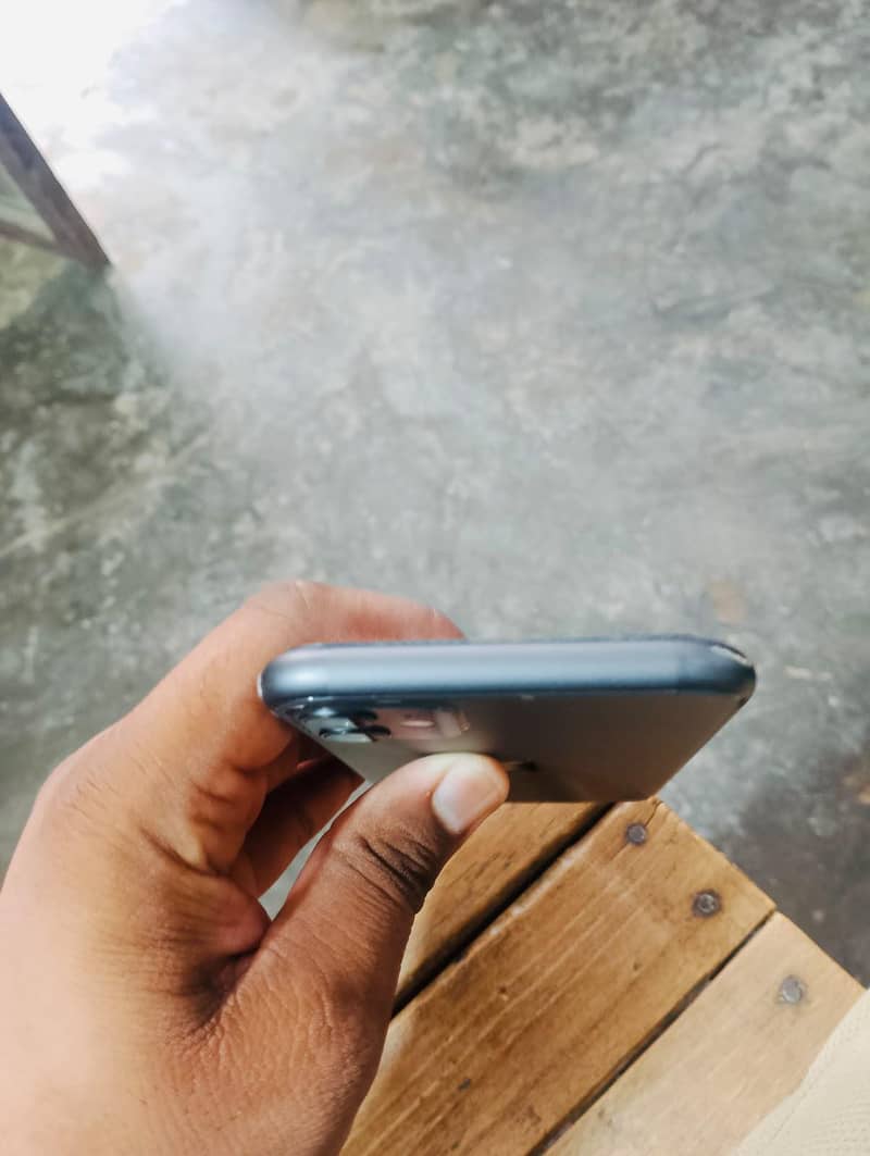 Apple iPhone 11 1