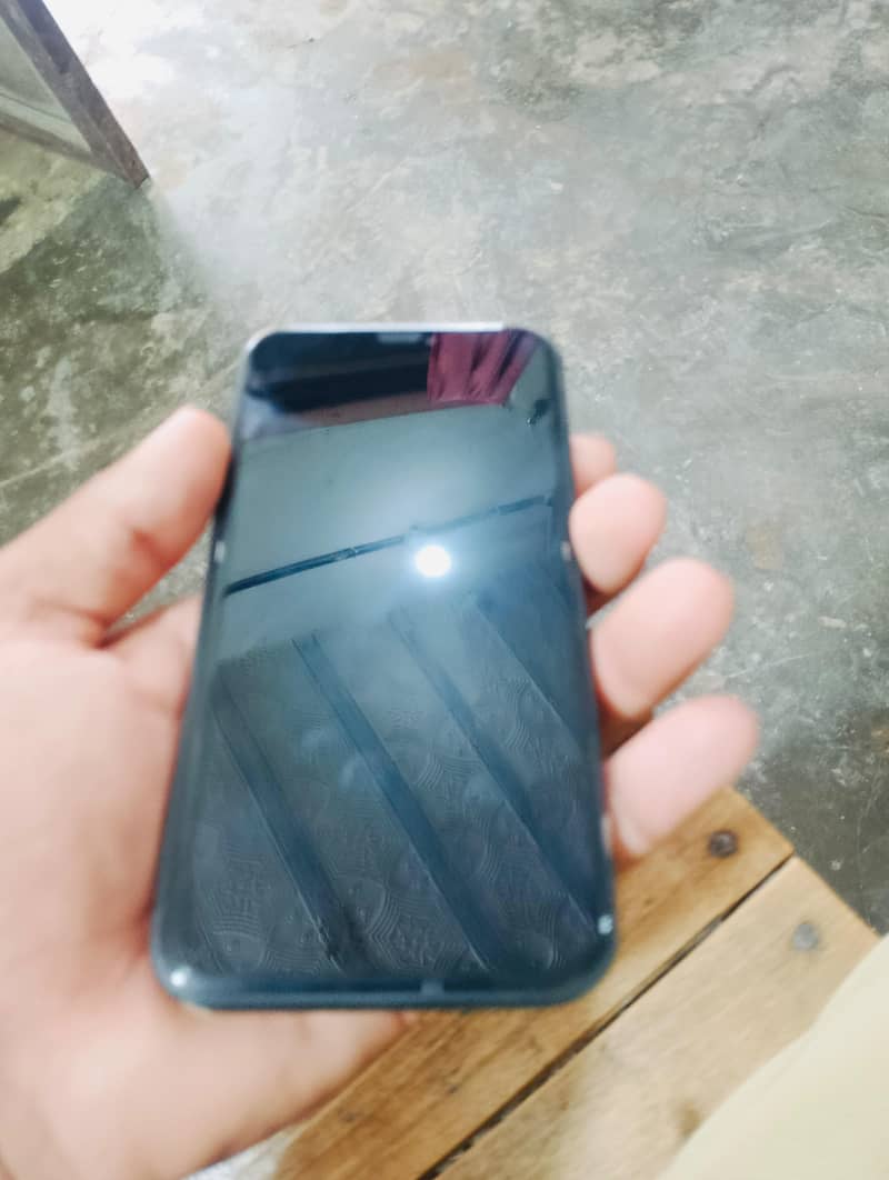 Apple iPhone 11 2