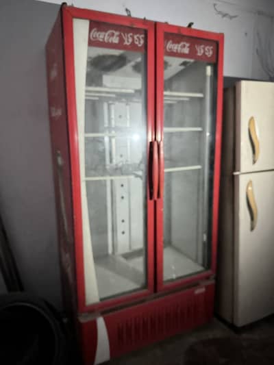 Double door chiller
