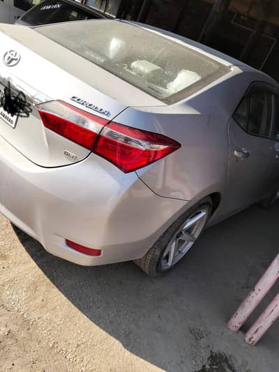 Toyota Corolla GLI 2015-16