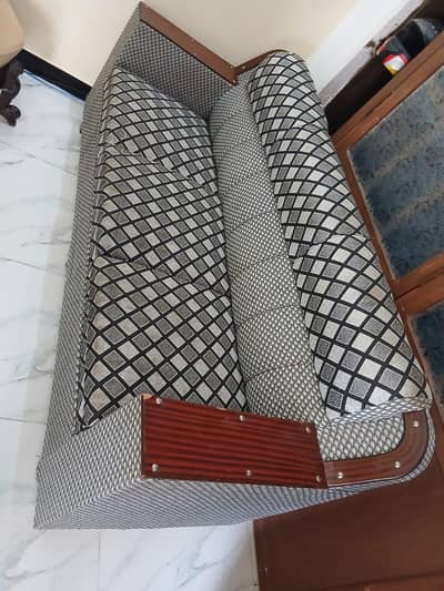 6 seater Used Sofa