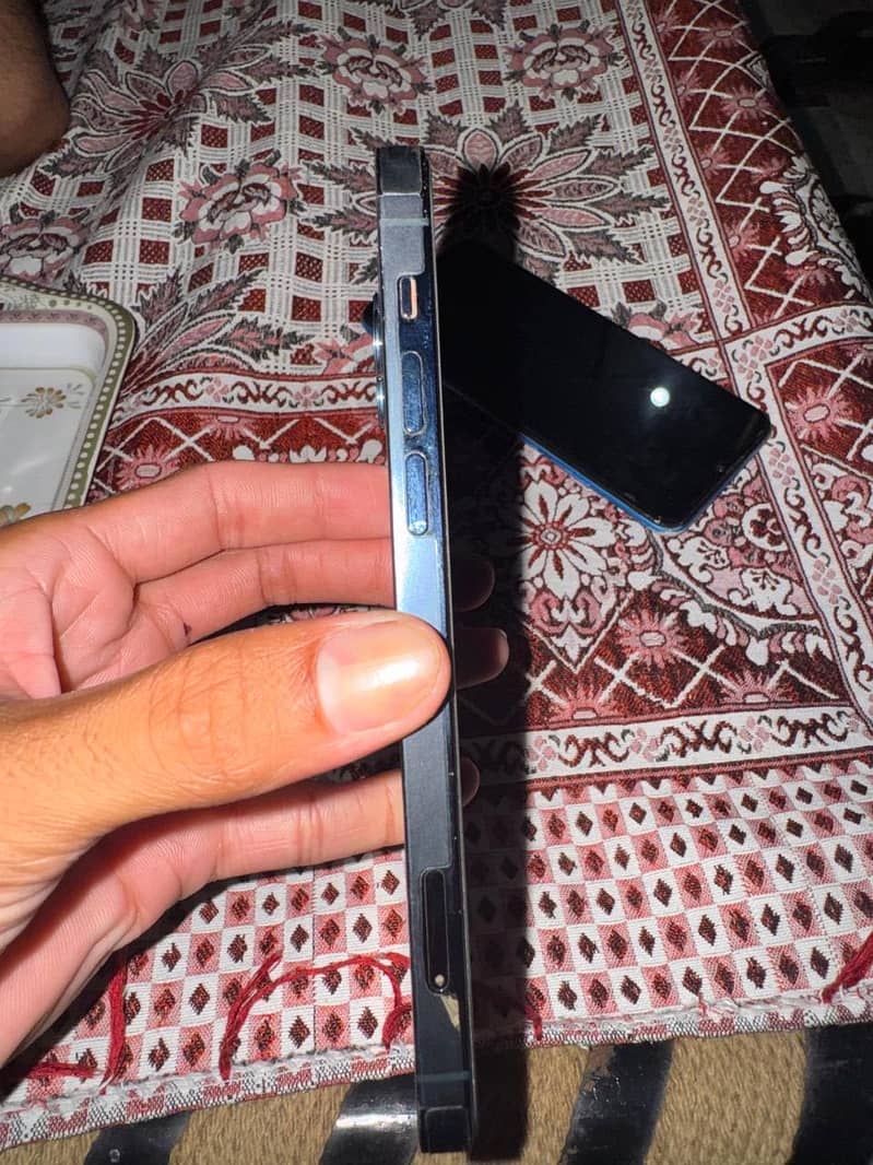 Apple iPhone 12 Pro 9