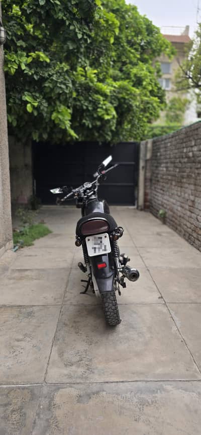 Suzuki GS150SE Special Edition - 2021 (First Owner)