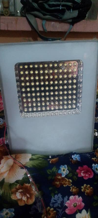 Yeh AK Kafi zayada Brit taz Roshni wali light ha