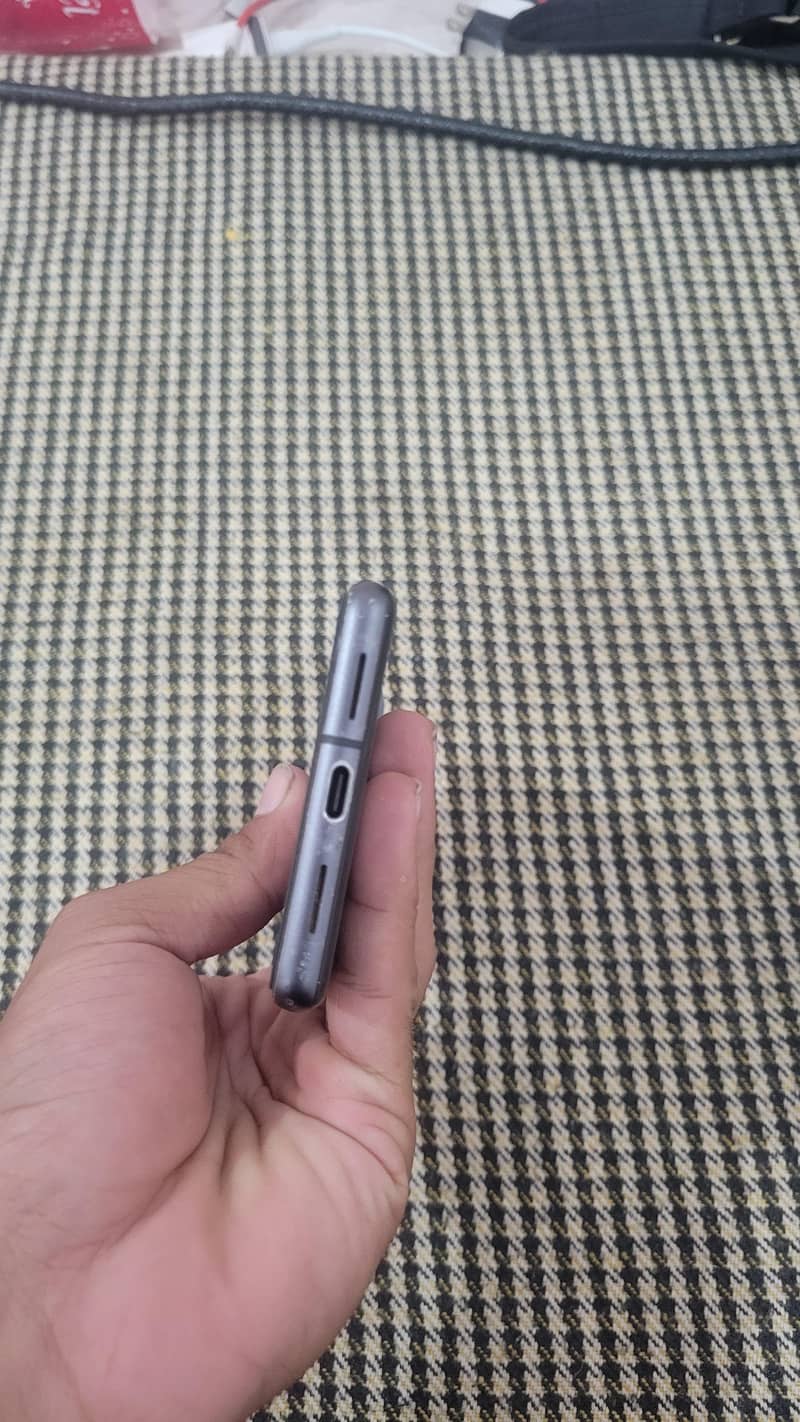 Google Pixel 7 5