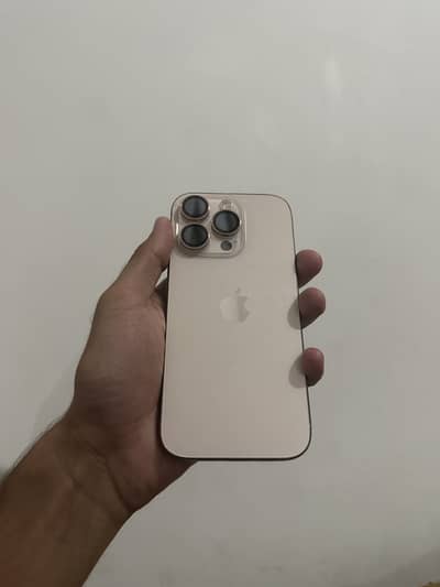 Apple iPhone 16 Pro