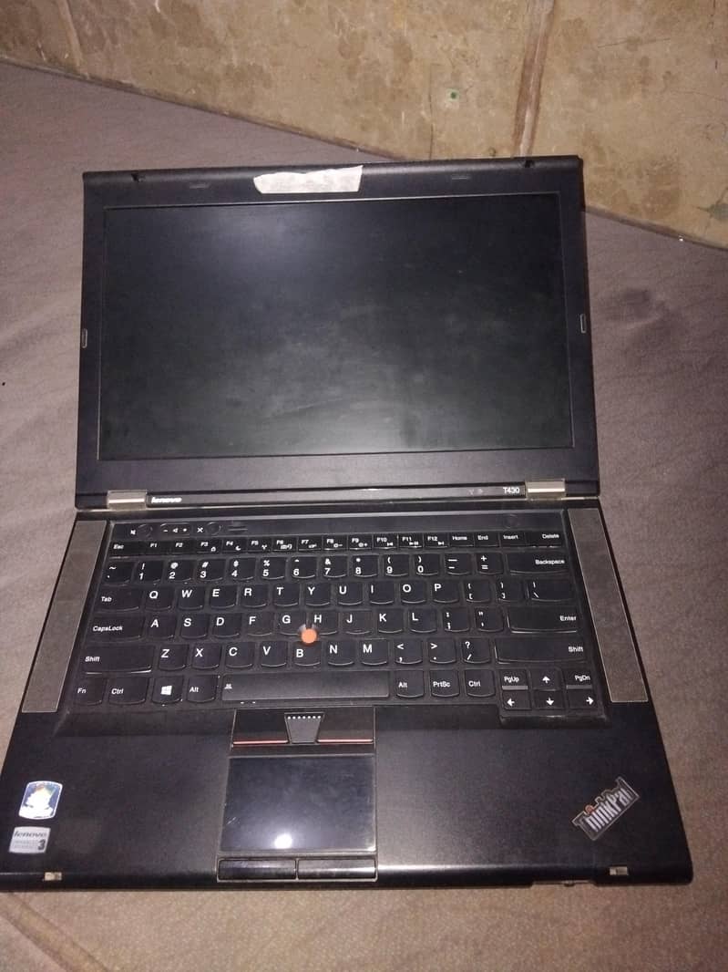 Laptop 0