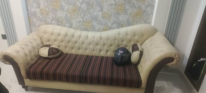 2 sofa chairs & 1 dewan 3seater