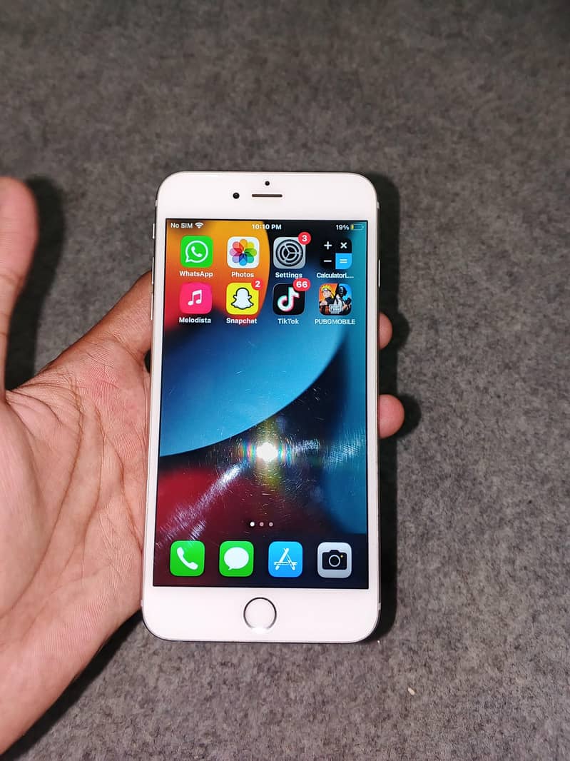 Apple iPhone 6S Plus 1