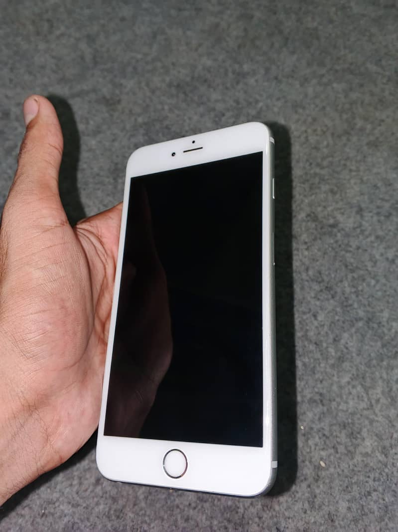 Apple iPhone 6S Plus 5