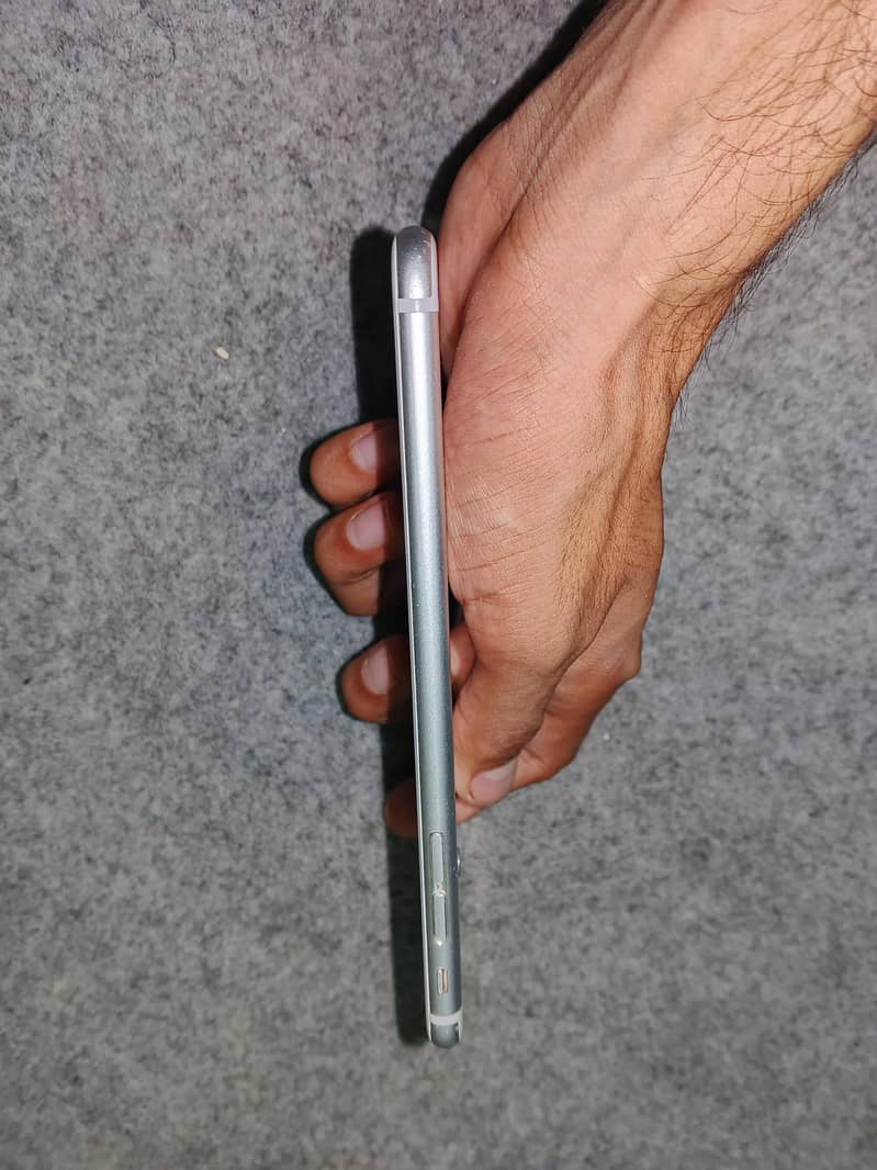 Apple iPhone 6S Plus 7