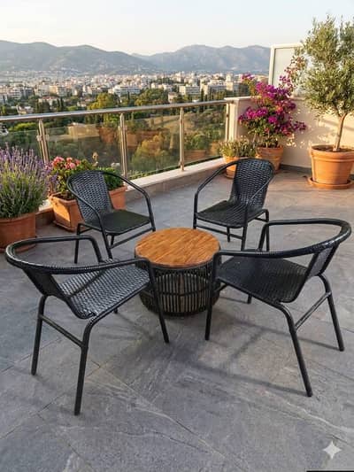 OUTDOOR FURNITURE AVAILABLE FOR CAFE'S RESTAURANT ROOFTOP