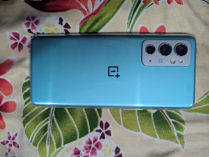 One Plus 9RT 4