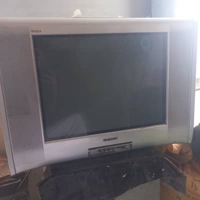 Sony WEGA 21" CRT TV