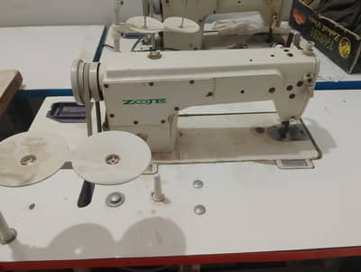 4 Silai machines and 1 pico/Overlock machine