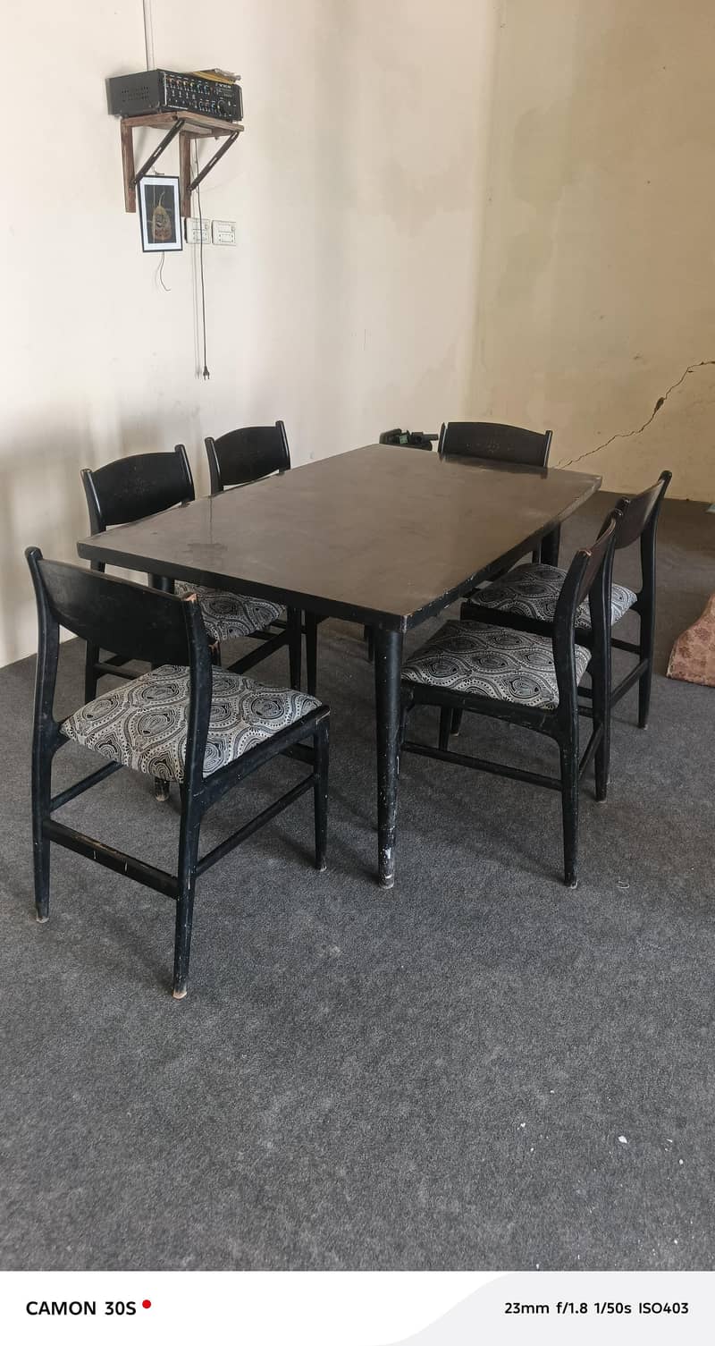 Dinning table set 0