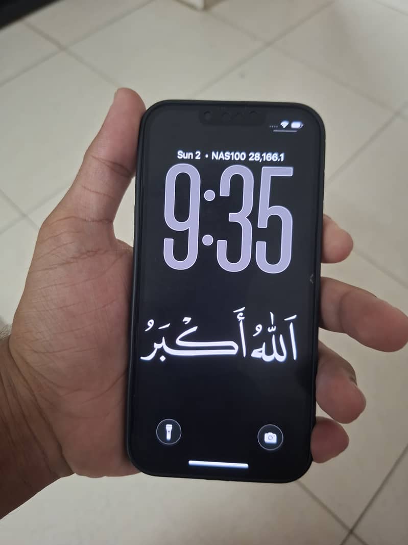 Apple iPhone 13 4