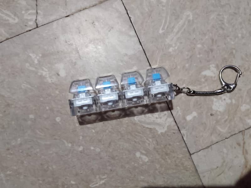 4-key Keyboard 2