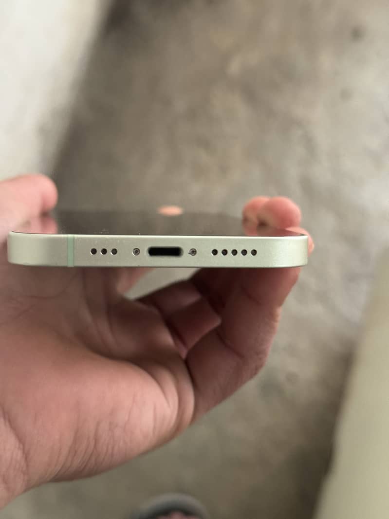 Apple iPhone 12 2