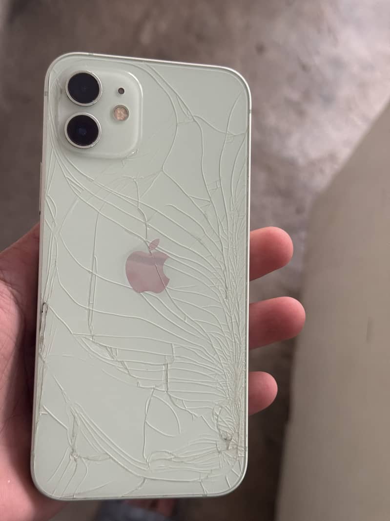 Apple iPhone 12 3