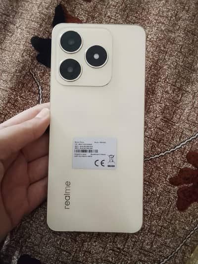 Realme C61