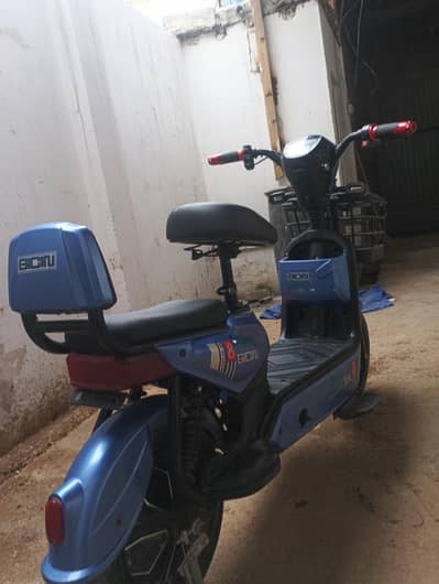 scooty model Indus YJ 10/9