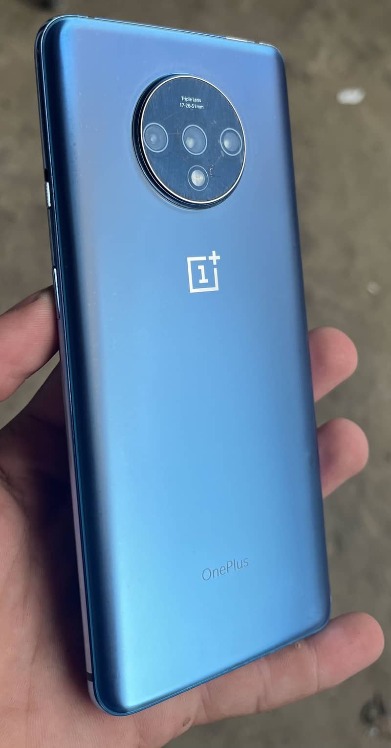 One plus 7t 1