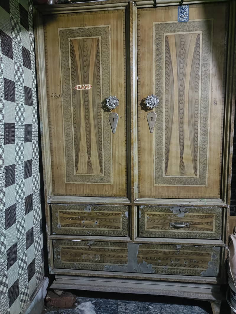 Metal Safe 0