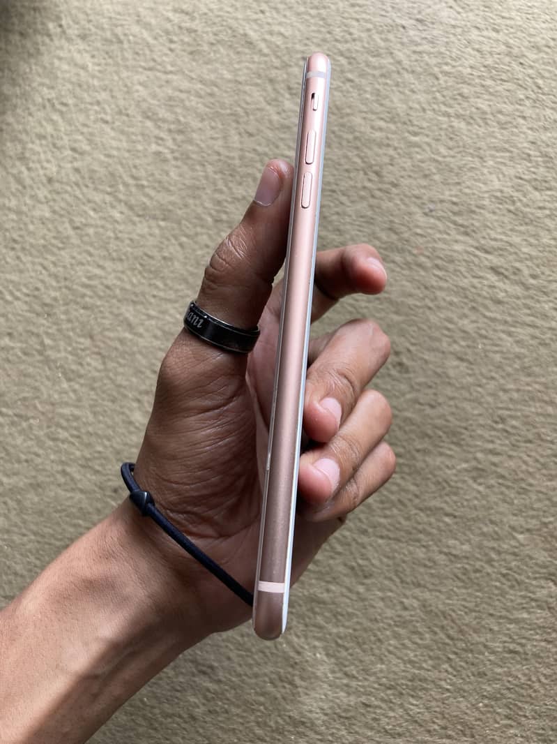 Apple iPhone 8 Plus 2