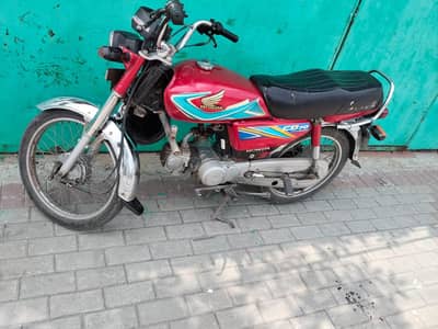 Honda 70 2019 for urgent sale please contact me only serious buyers