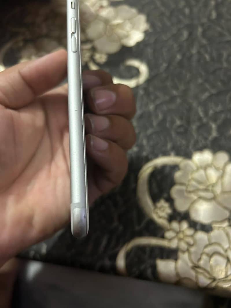 Apple iPhone 6 3