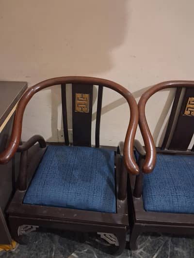 sofa set in 8/10 condition