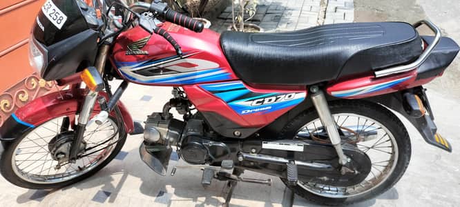 Honda 70 cc DREAM (Good and genuine Condition)