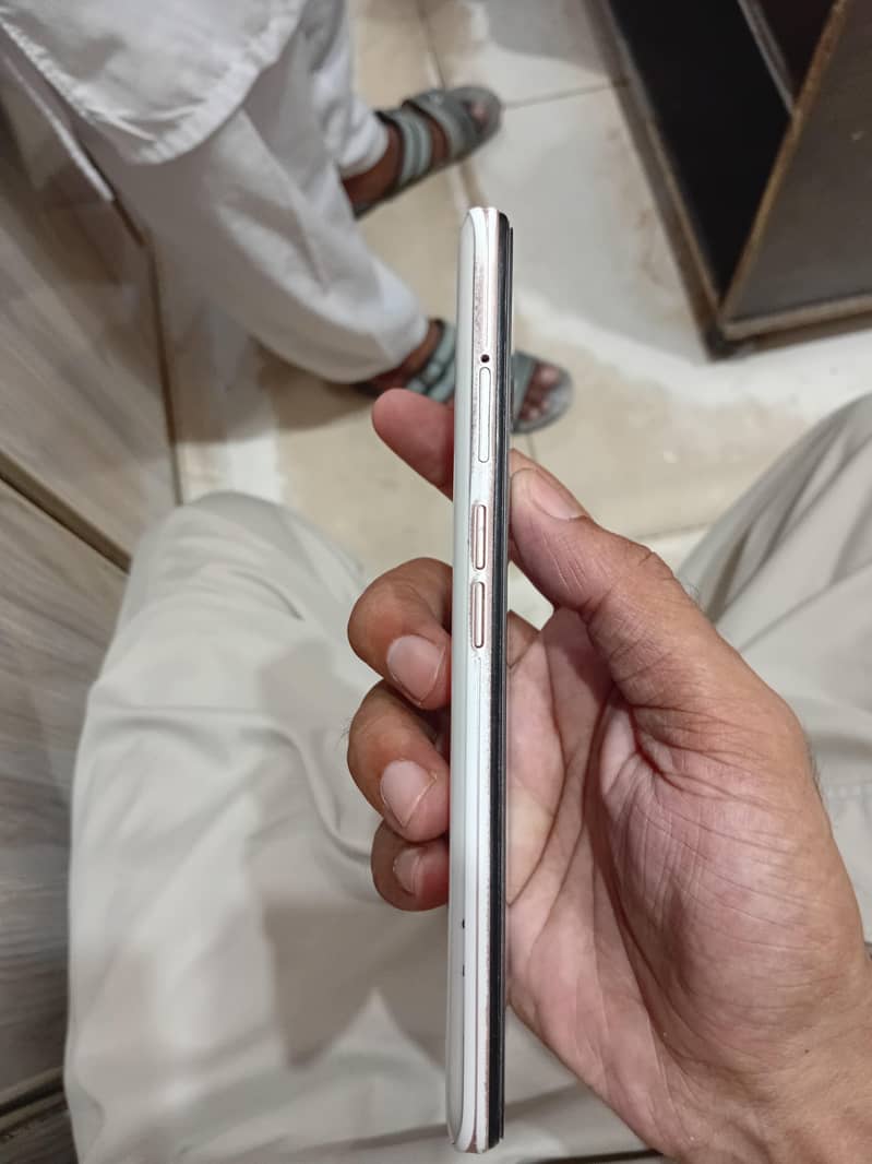 OPPO A5 4