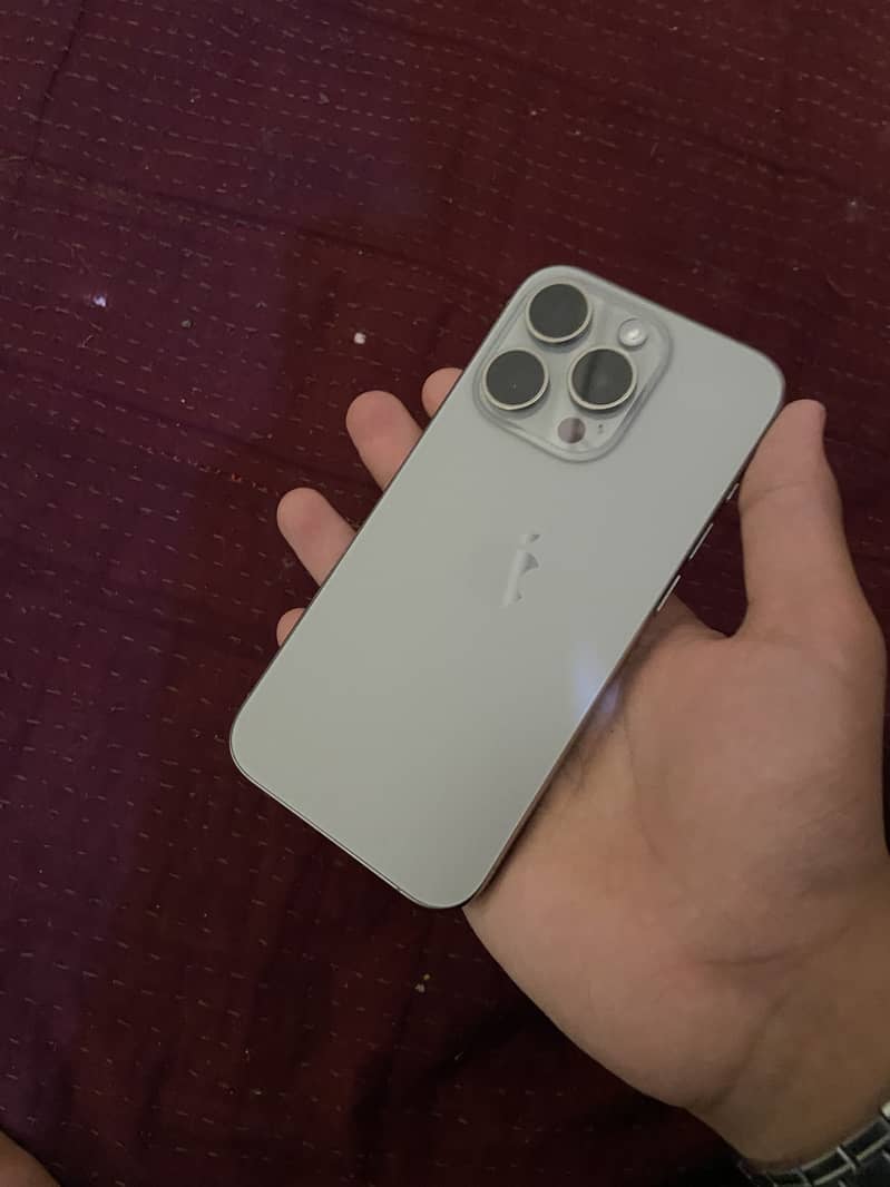 Apple iPhone 15 Pro 5