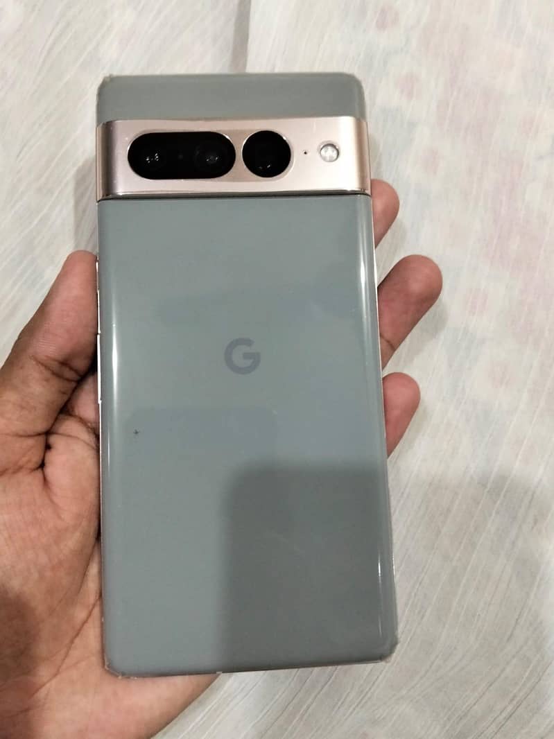 Google Pixel 7 Pro 6