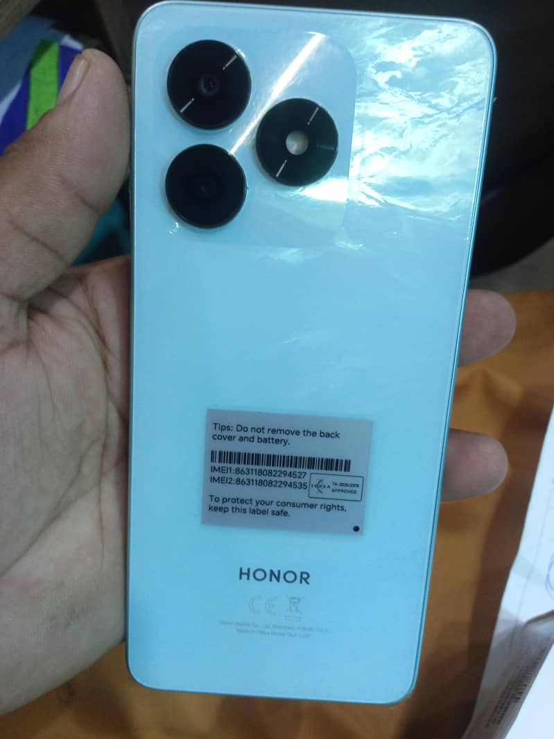 HONOR 0