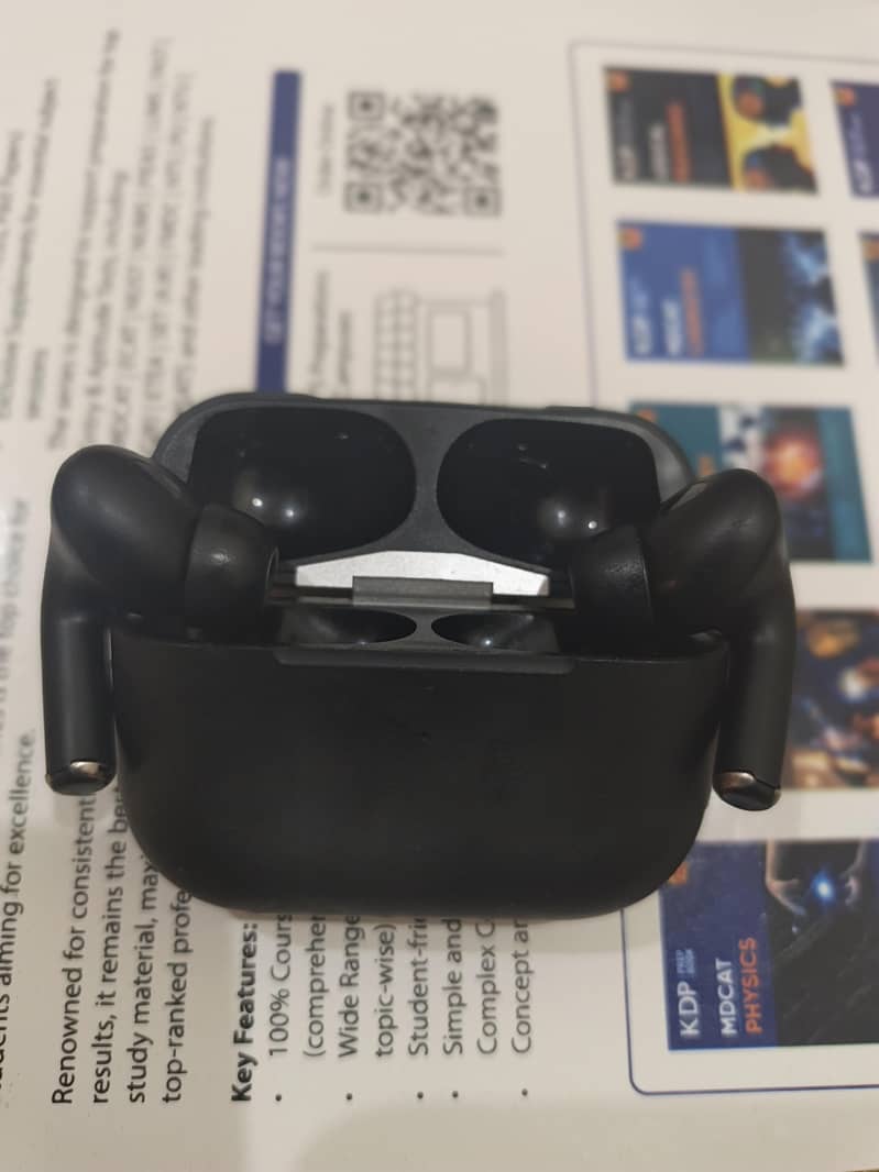 pro 2 earbuds 1