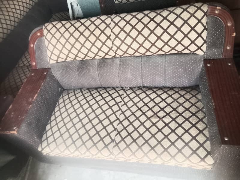 5 seater sofa 4