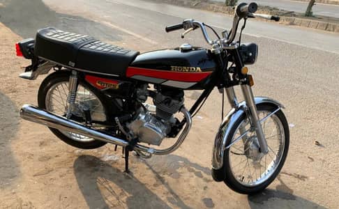 honda 125cc bike 03480621430 only WhatsApp raabta